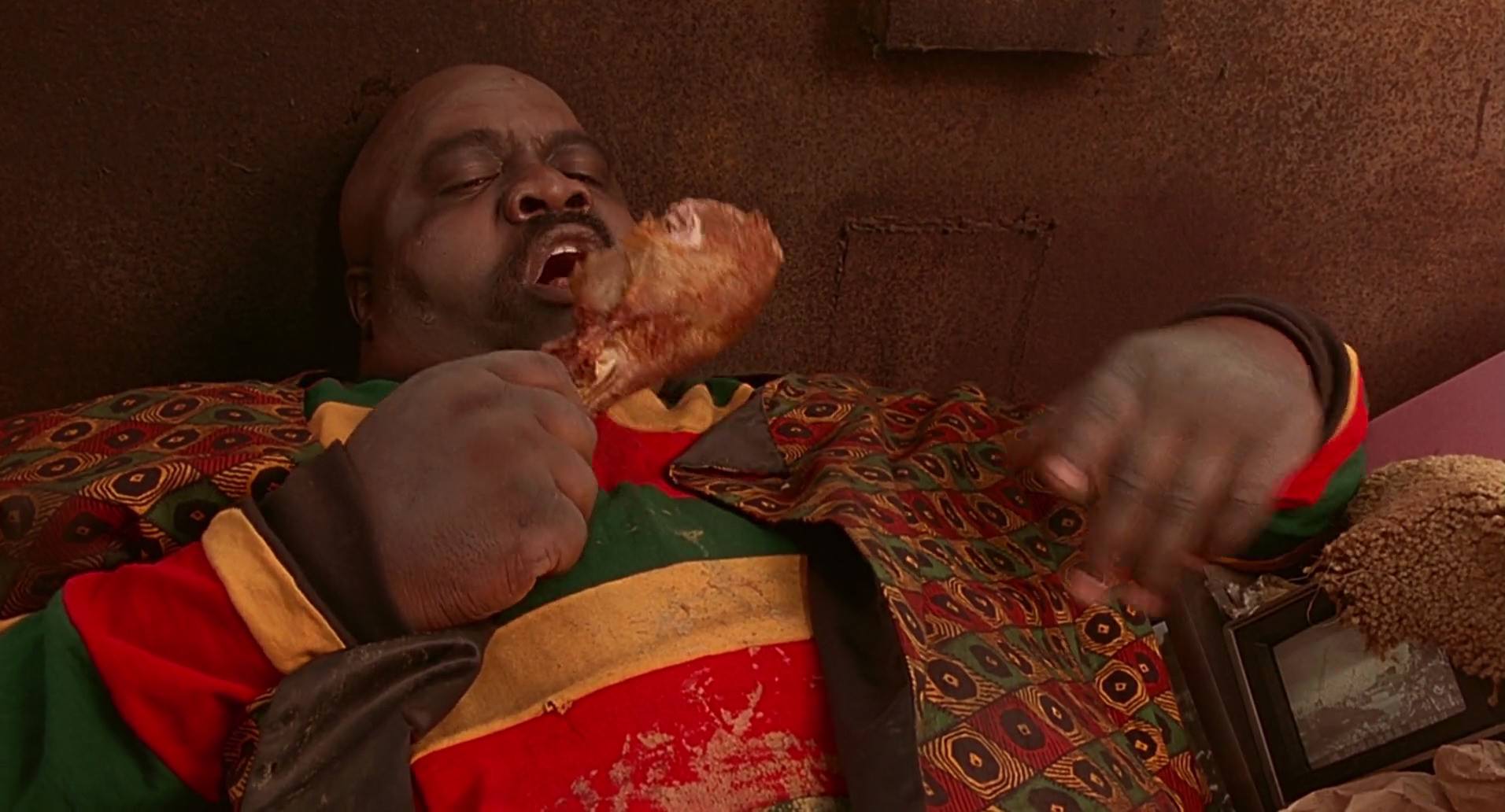 Barb Wire (1996) screencap 8160