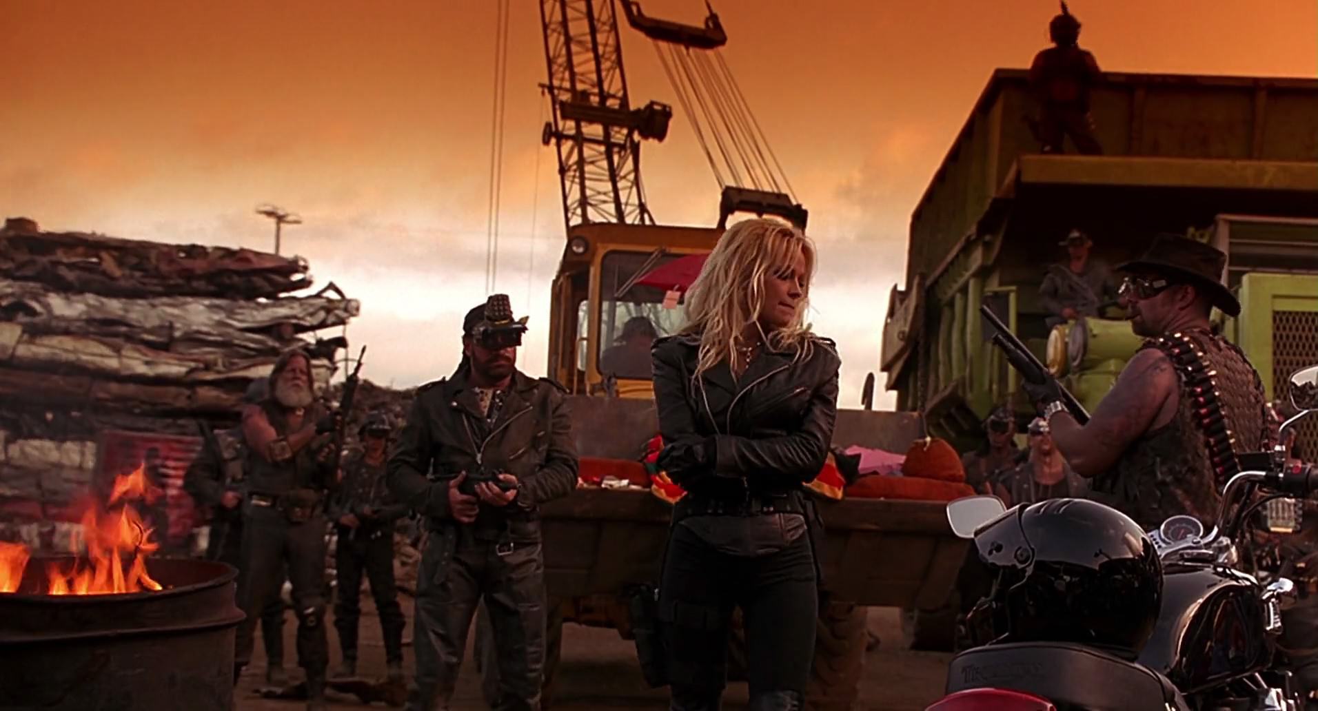 Barb Wire (1996) screencap 8199