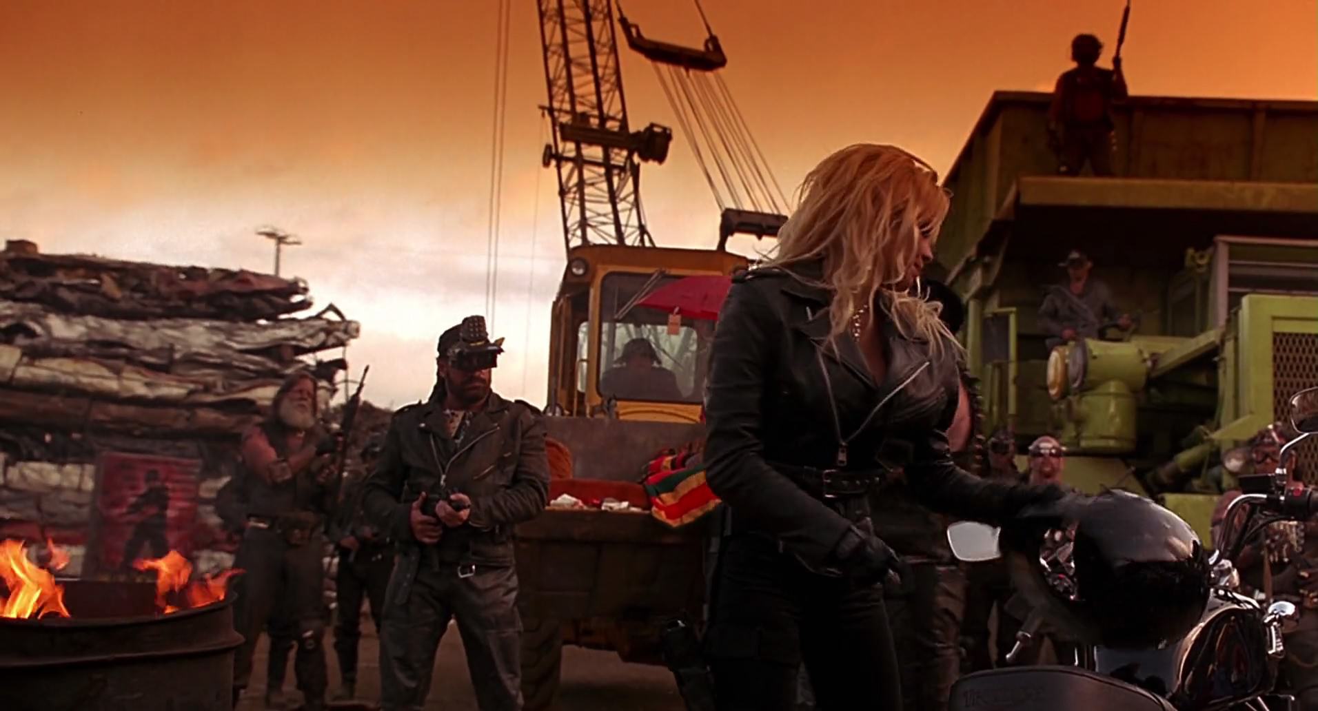 Barb Wire (1996) movie still 8203