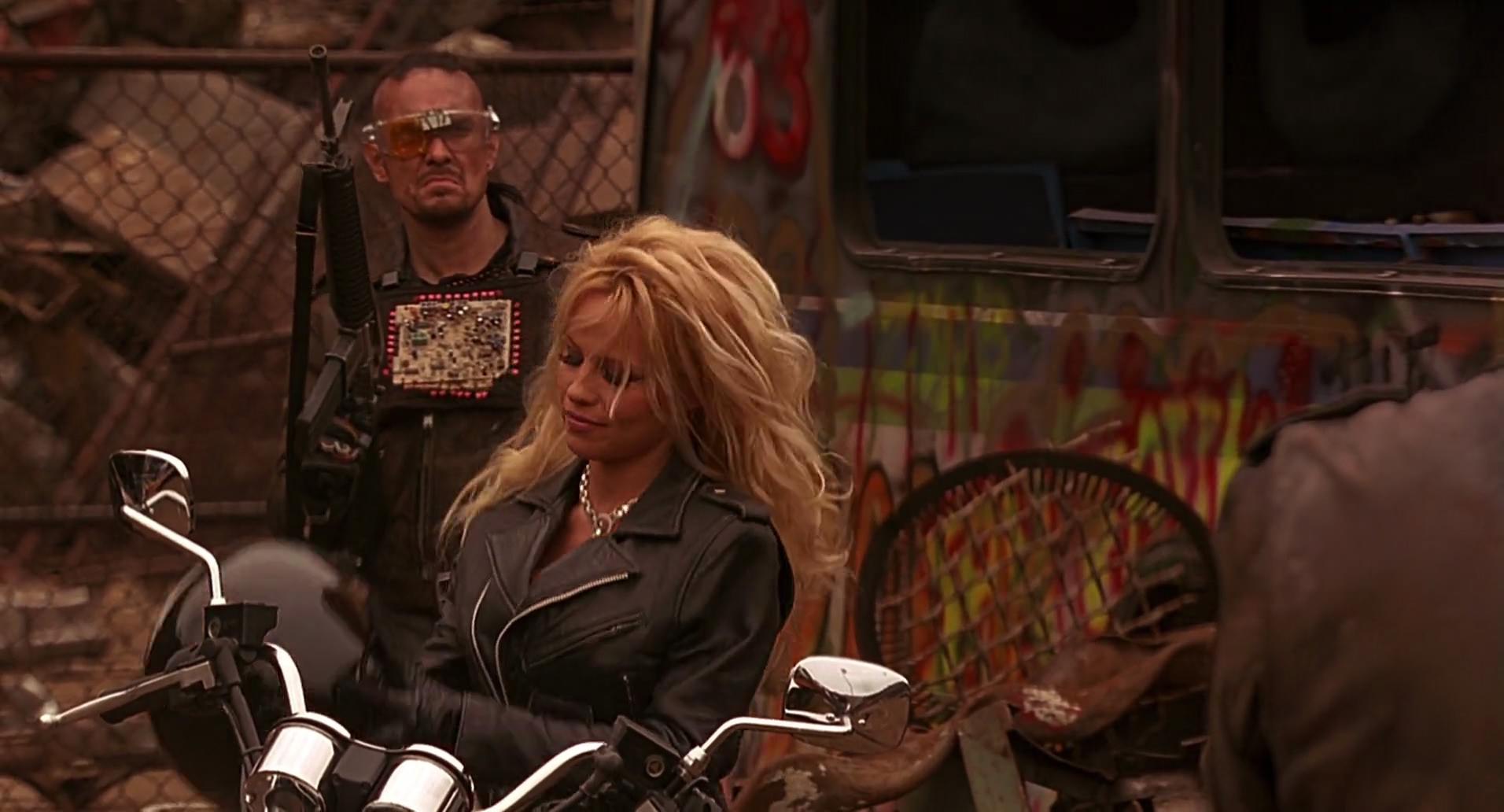 Barb Wire (1996) HD screenshot 8213