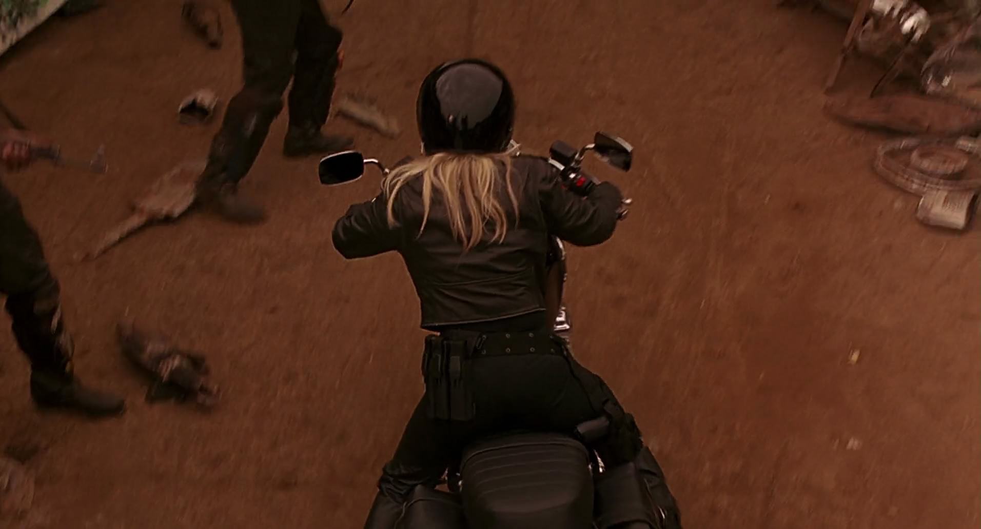 Barb Wire (1996) screencap 8223