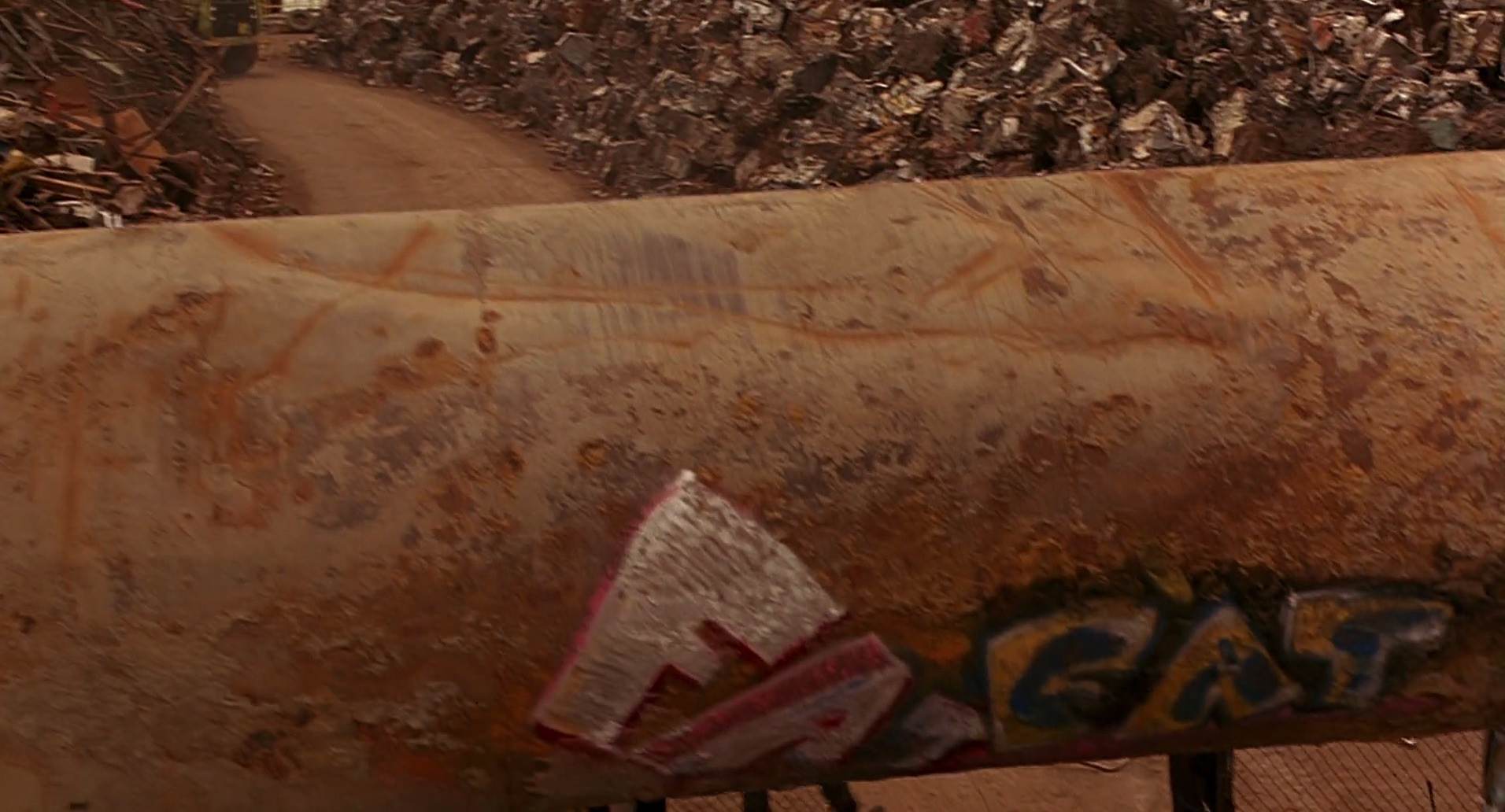Barb Wire (1996) screencap 8229