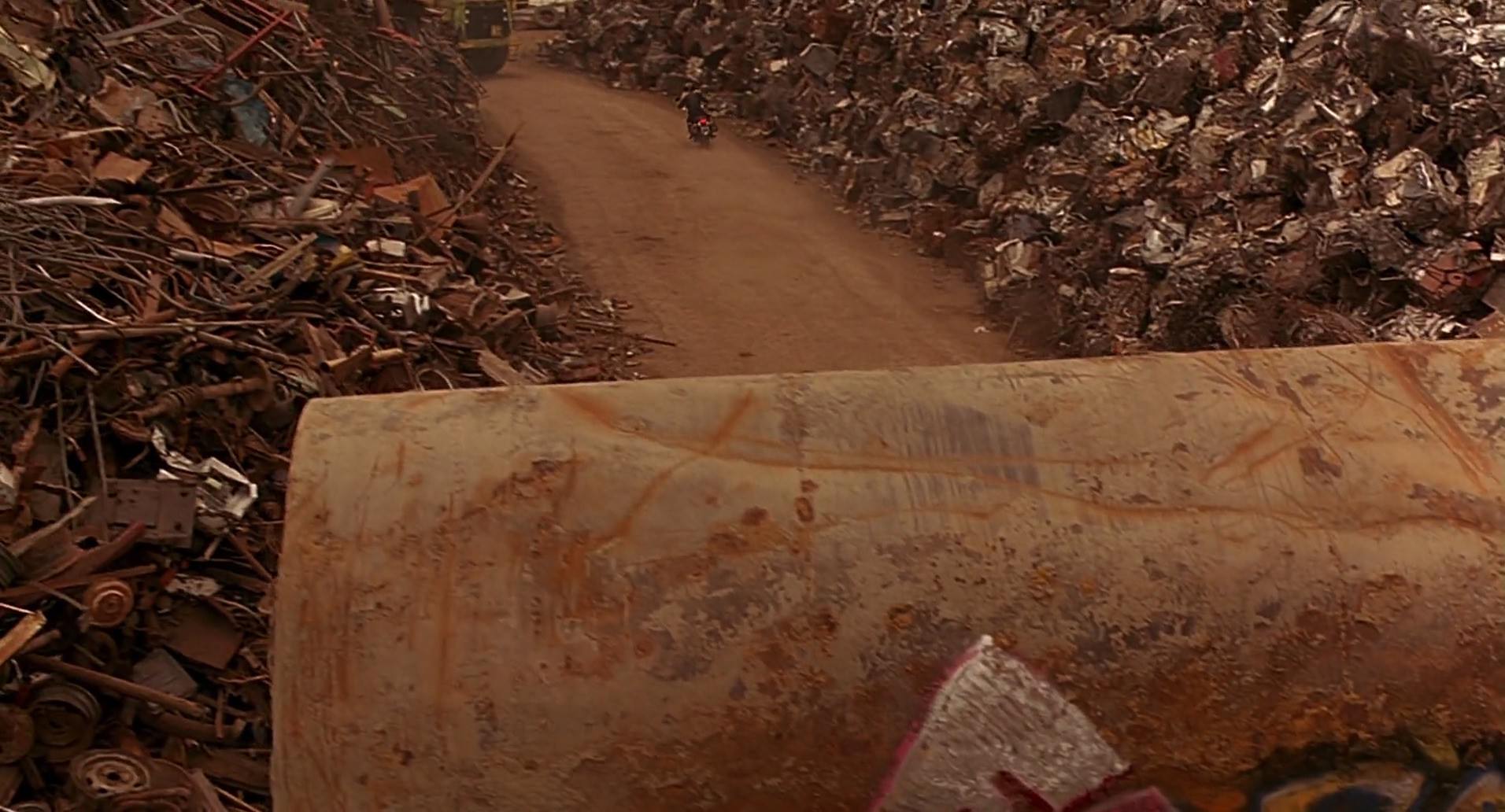 Barb Wire (1996) screencap 8232