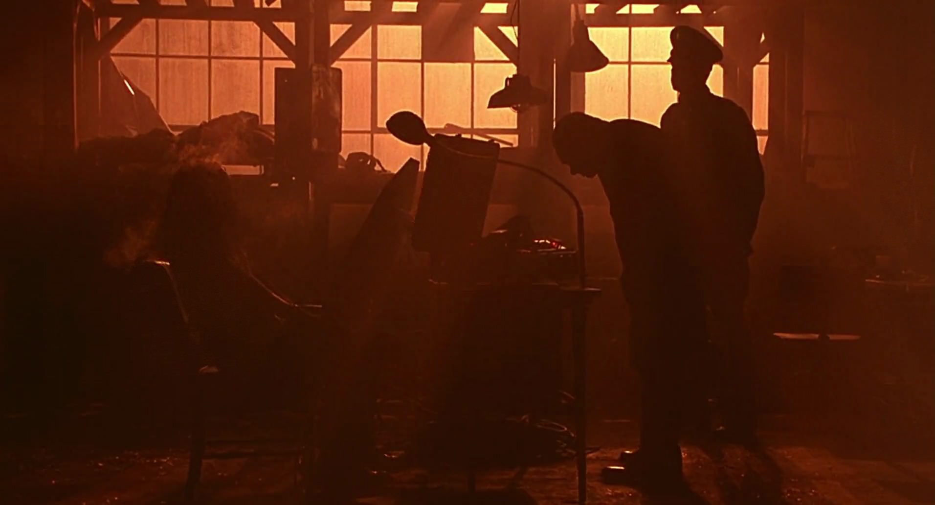Barb Wire (1996) screencap 8238