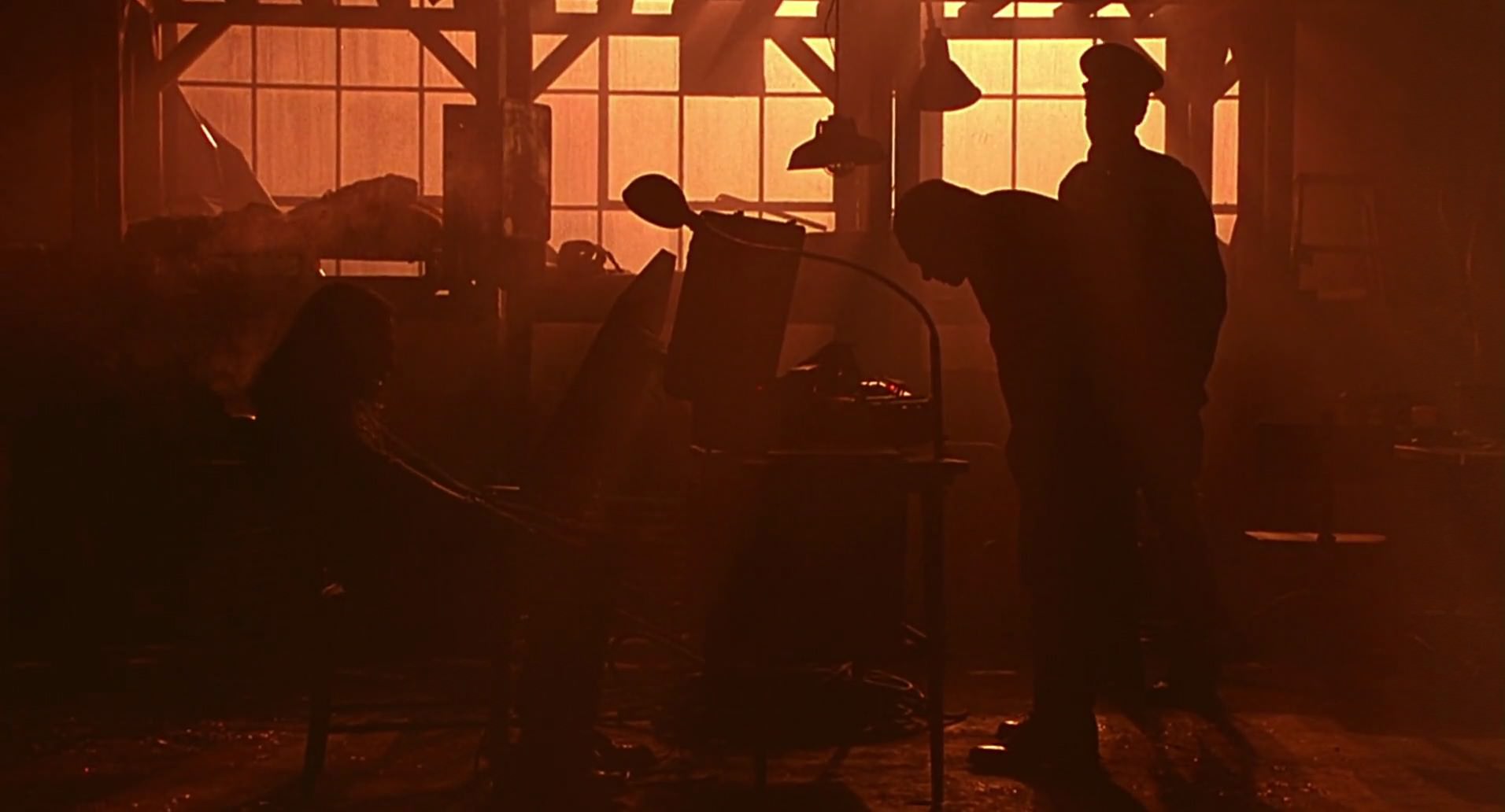 Barb Wire (1996) HD screenshot 8243