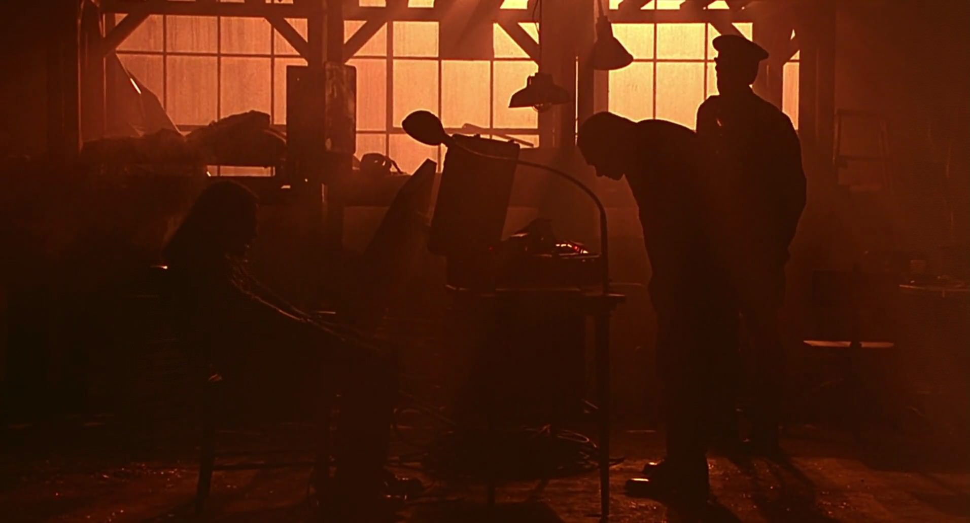 Barb Wire (1996) screencap 8247