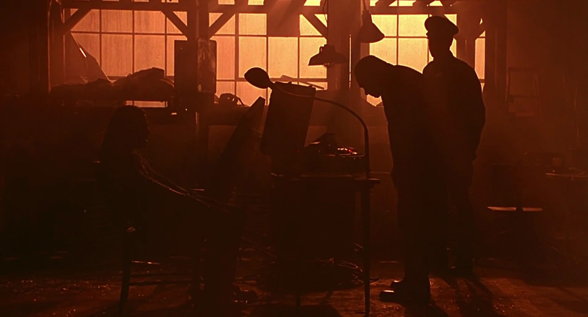 Barb Wire (1996) HD screenshot 8252