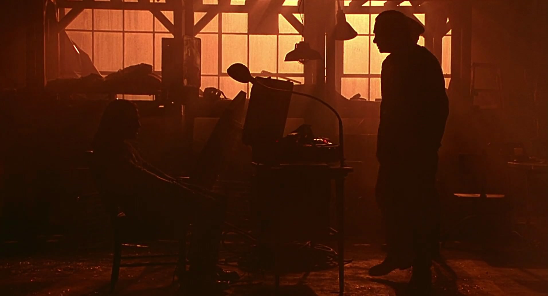 Barb Wire (1996) screencap 8256