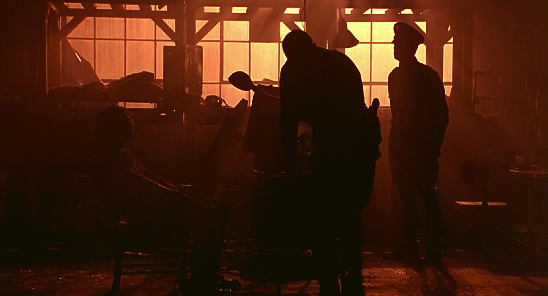 Barb Wire (1996) screencap 8277