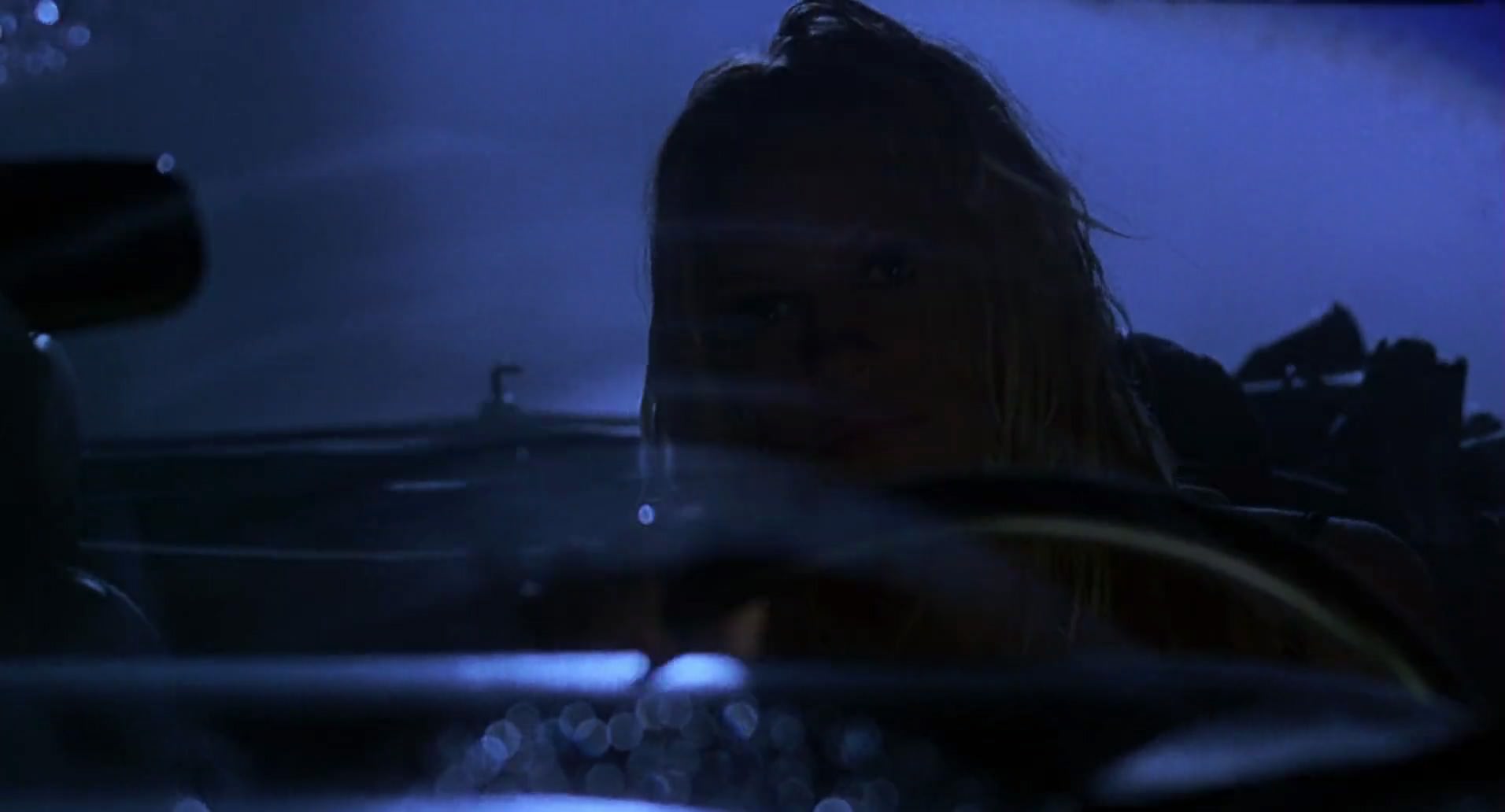 Barb Wire (1996) screencap 828