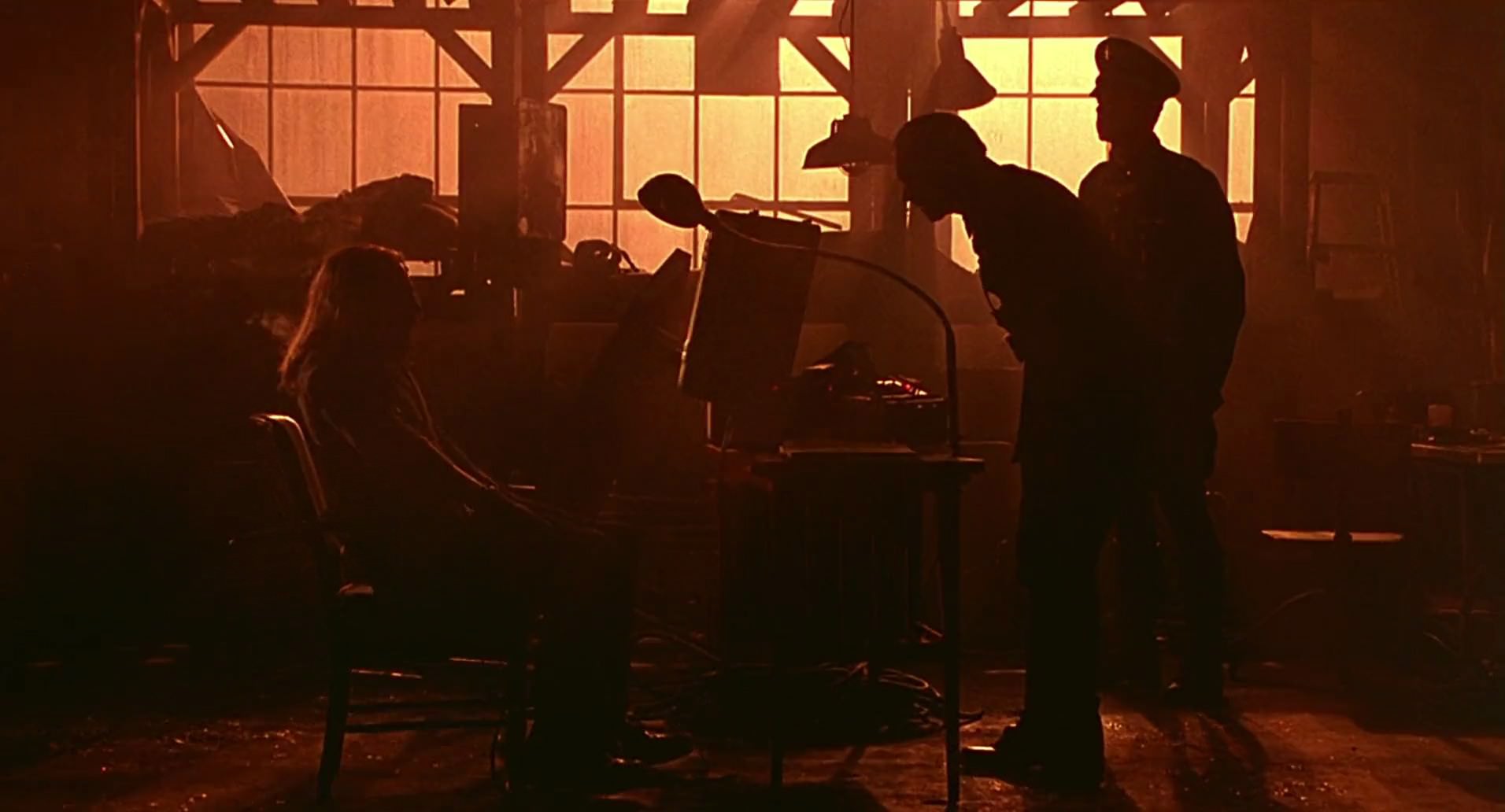 Barb Wire (1996) HD screenshot 8285