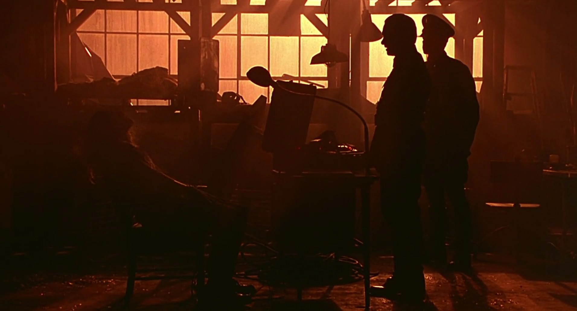 Barb Wire (1996) HD screenshot 8291
