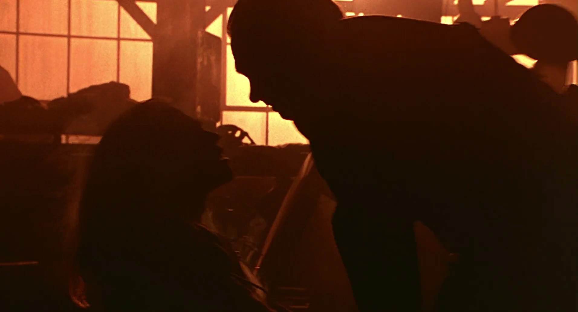 Barb Wire (1996) screencap 8298