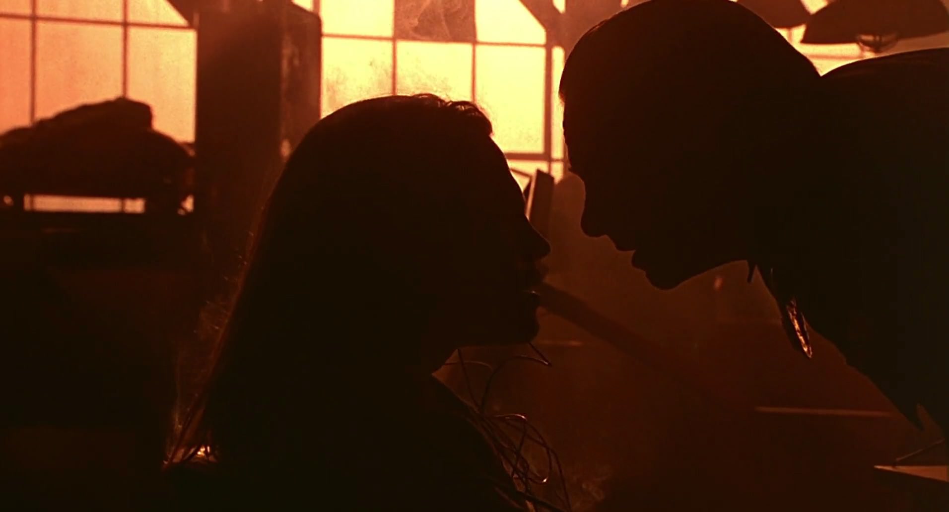 Barb Wire (1996) HD screenshot 8303