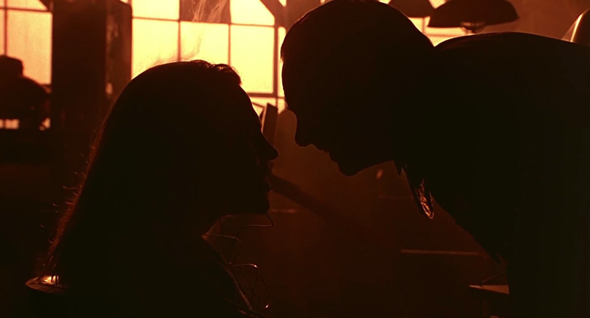 Barb Wire (1996) screencap 8325
