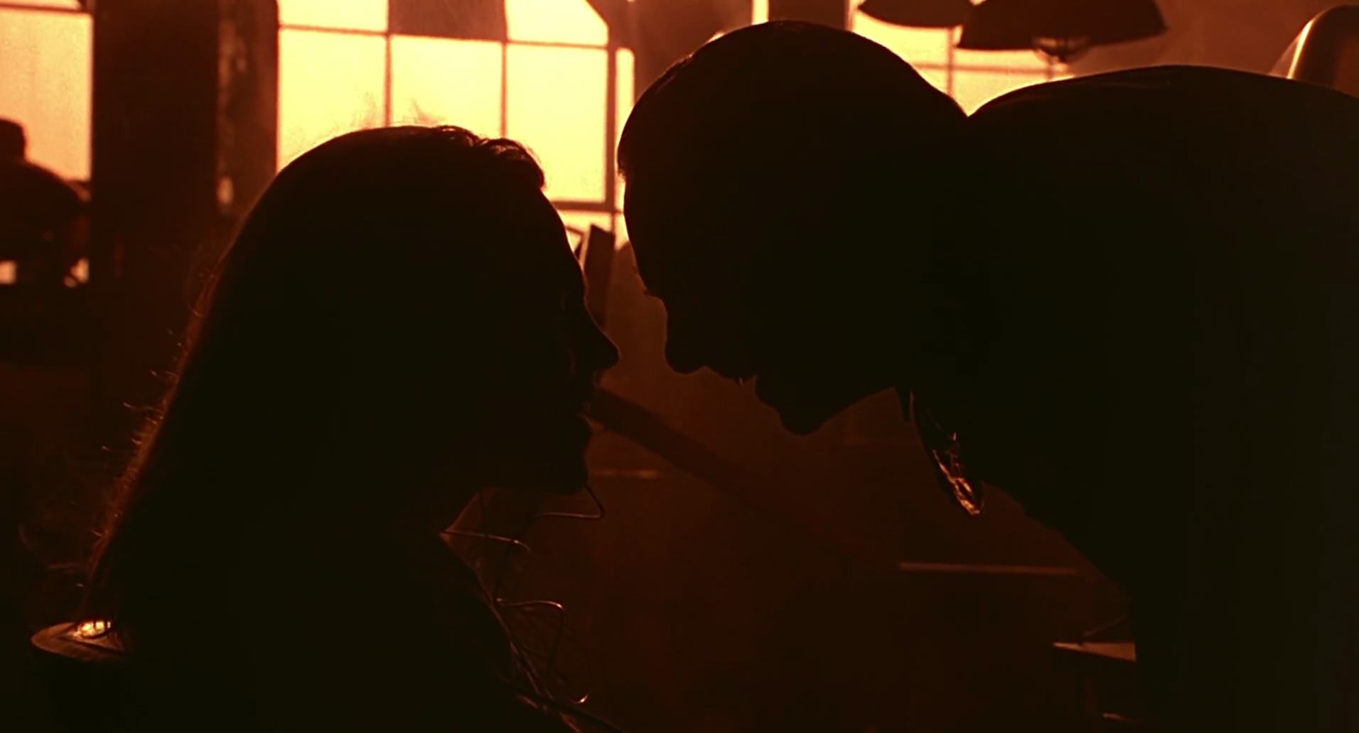 Barb Wire (1996) screencap 8331