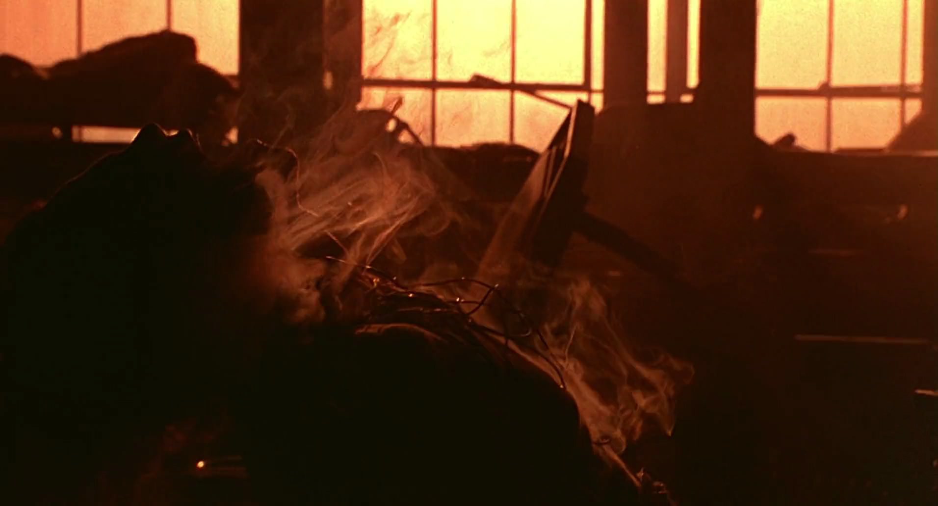 Barb Wire (1996) screencap 8358