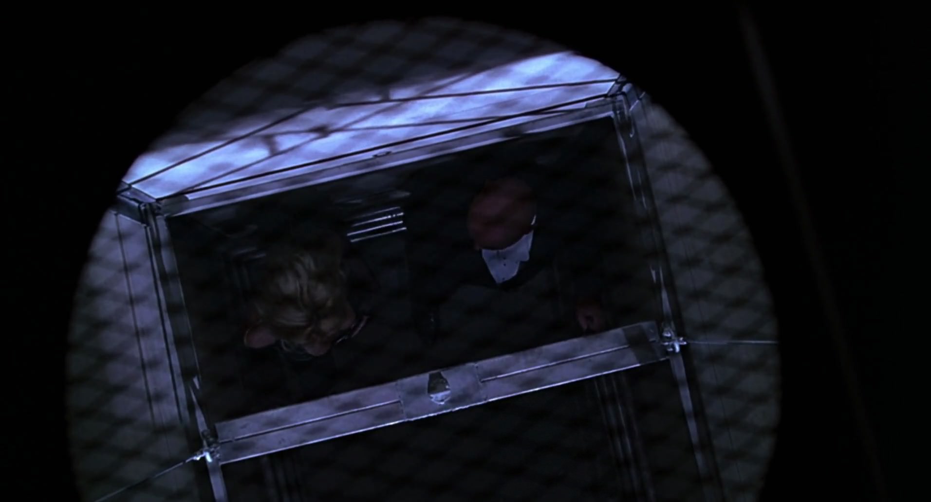 Barb Wire (1996) screencap 8457