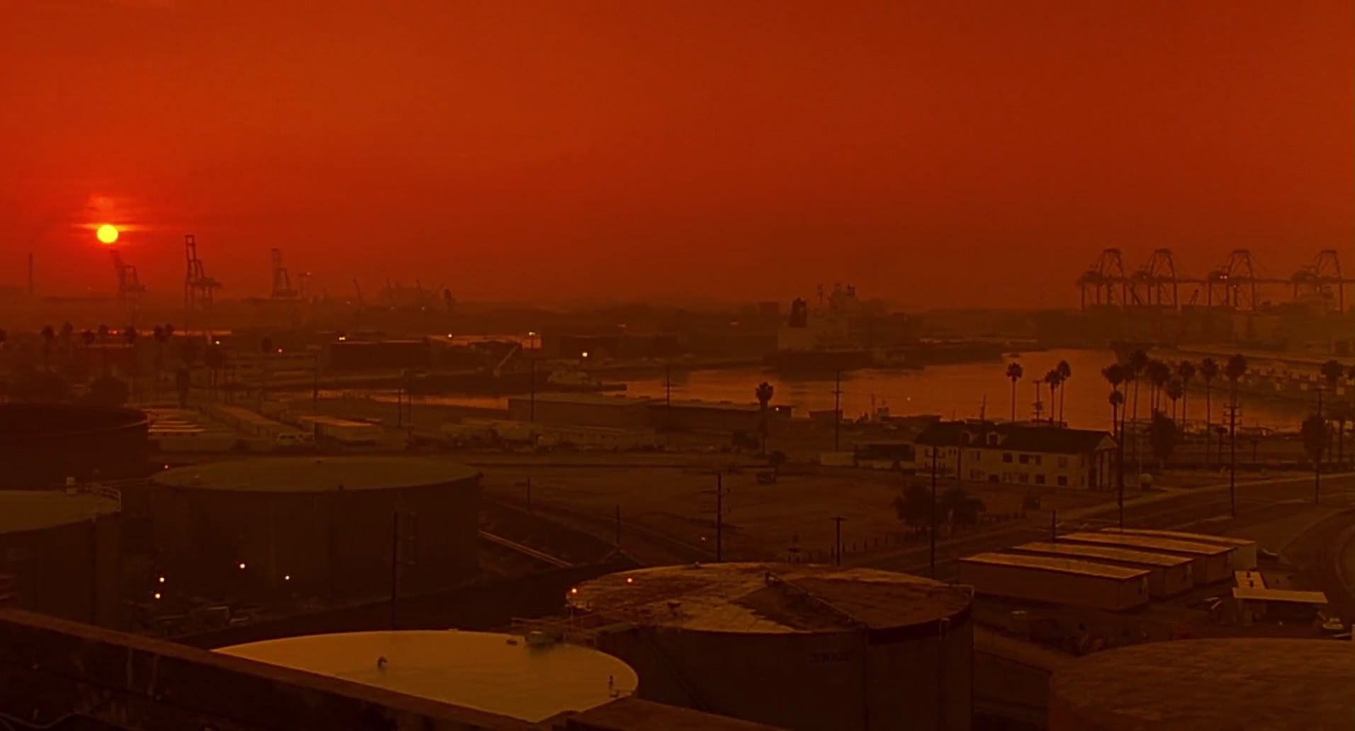 Barb Wire (1996) screencap 849