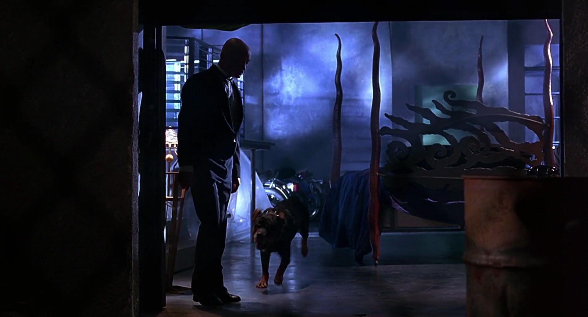 Barb Wire (1996) HD screenshot 8495