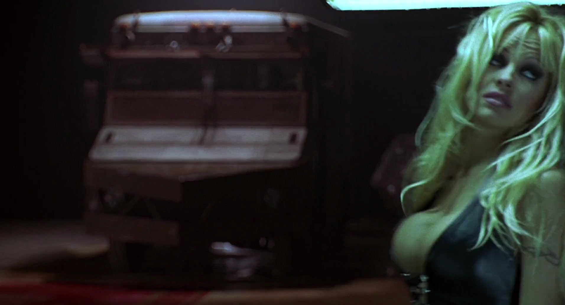 Barb Wire (1996) movie still 8506