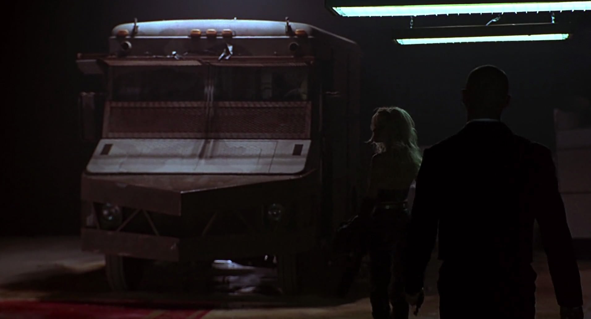 Barb Wire (1996) screencap 8547