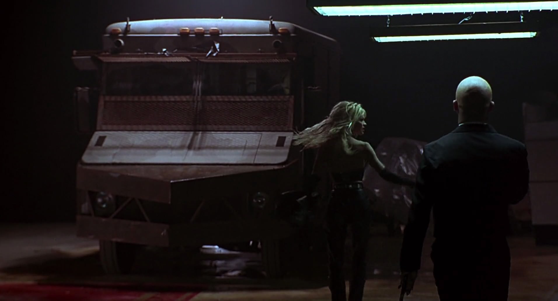 Barb Wire (1996) HD screenshot 8549