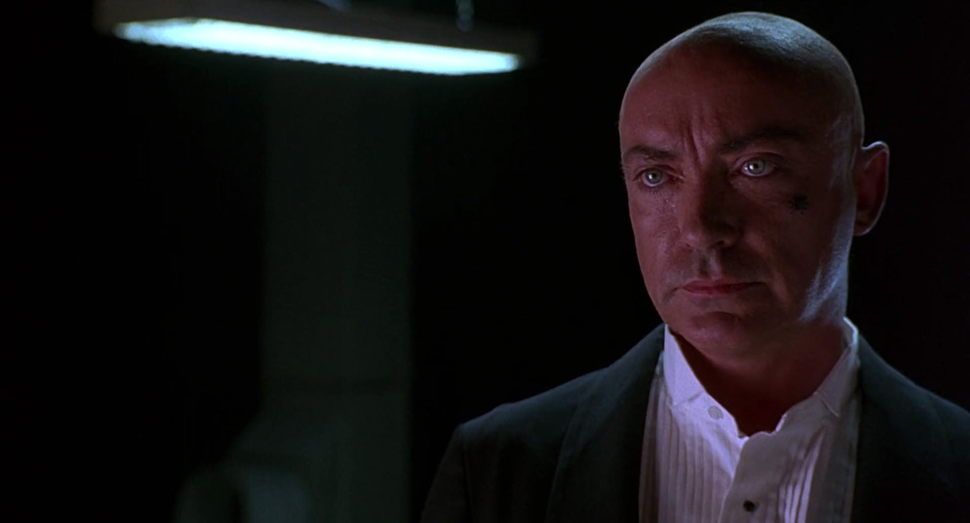 Barb Wire (1996) screencap 8565