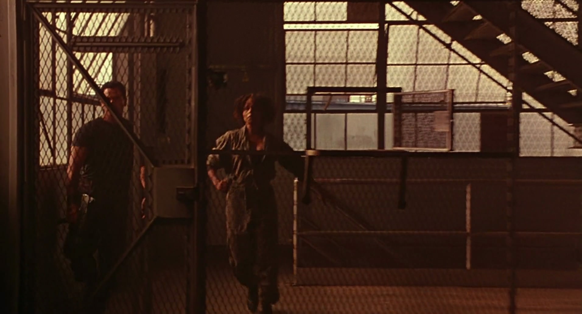 Barb Wire (1996) HD screenshot 8657