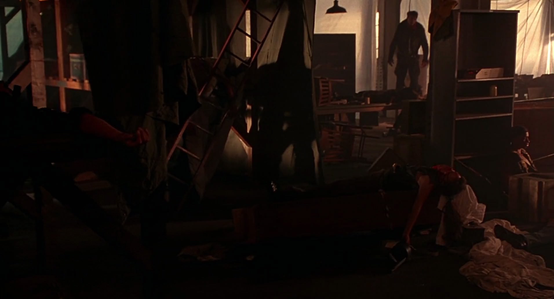 Barb Wire (1996) HD screenshot 8666