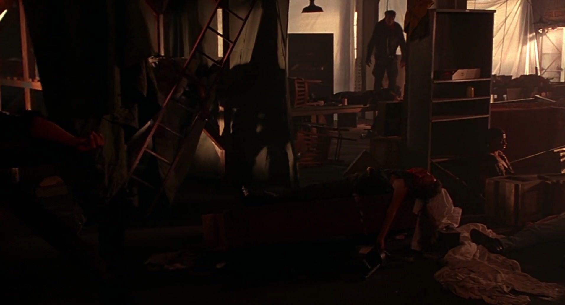Barb Wire (1996) screencap 8667