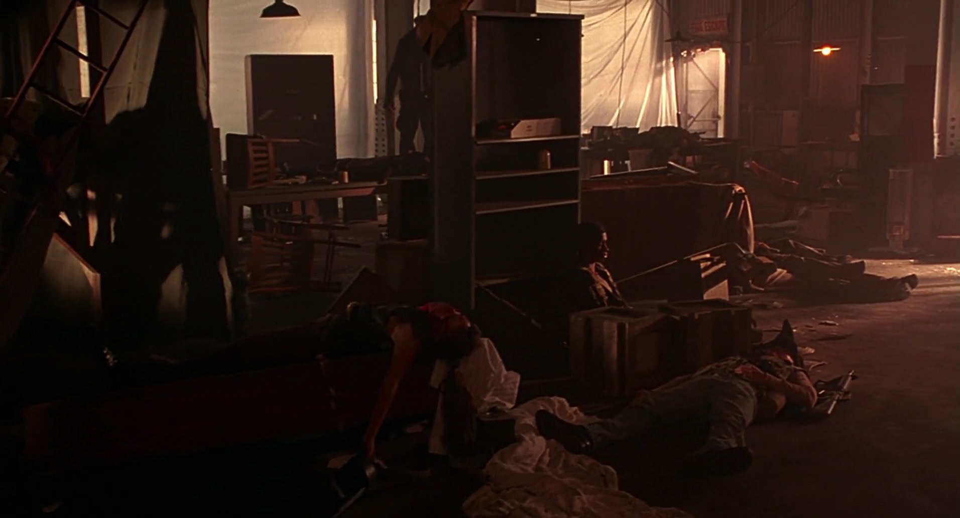 Barb Wire (1996) HD screenshot 8672