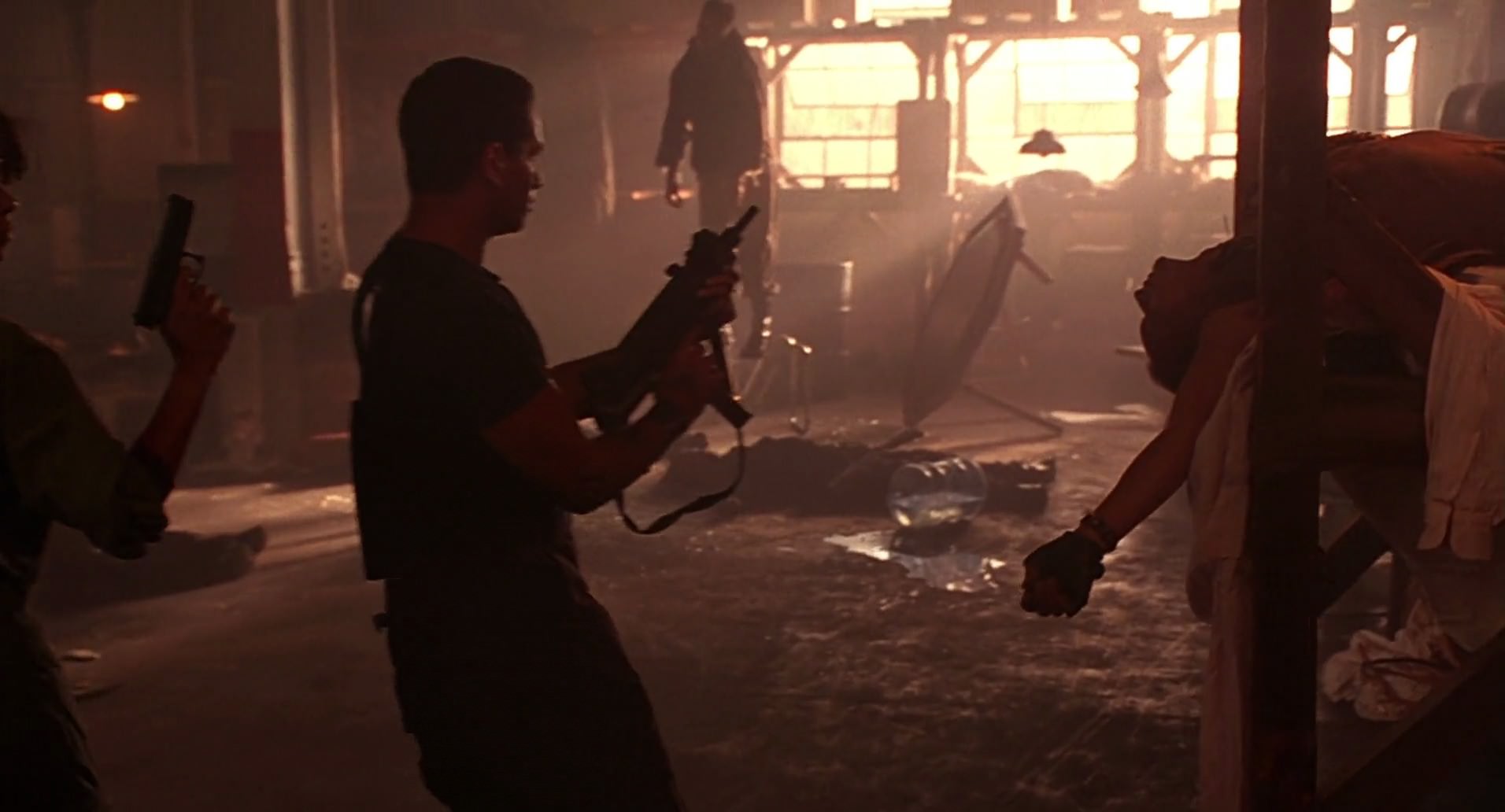 Barb Wire (1996) HD screenshot 8684
