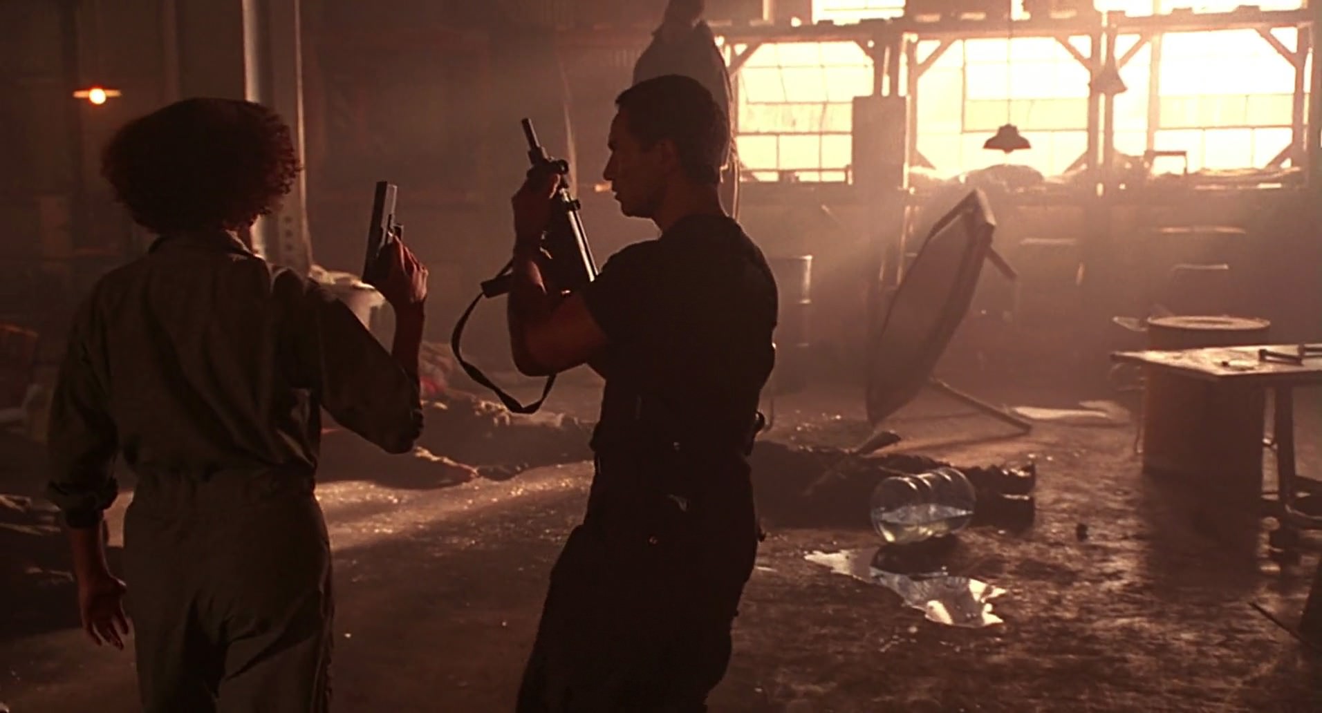 Barb Wire (1996) HD screenshot 8690