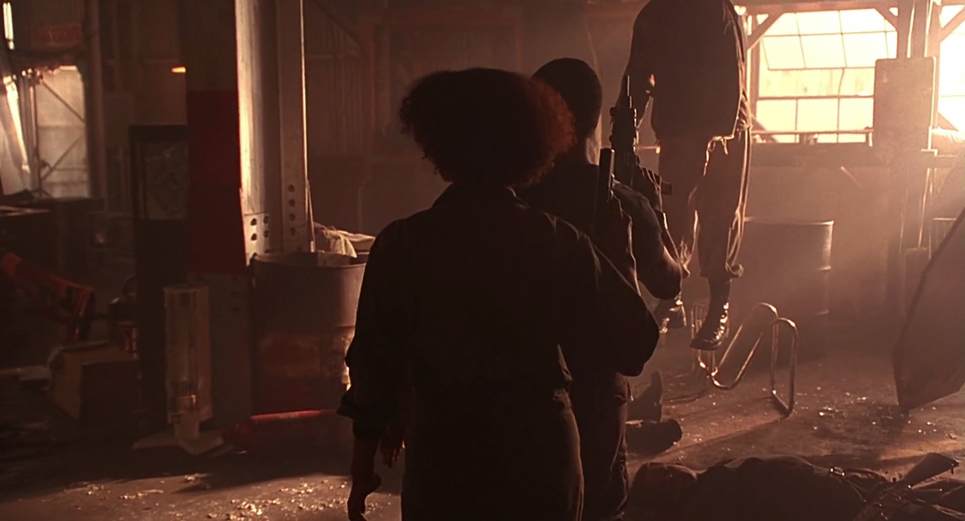 Barb Wire (1996) HD screenshot 8702
