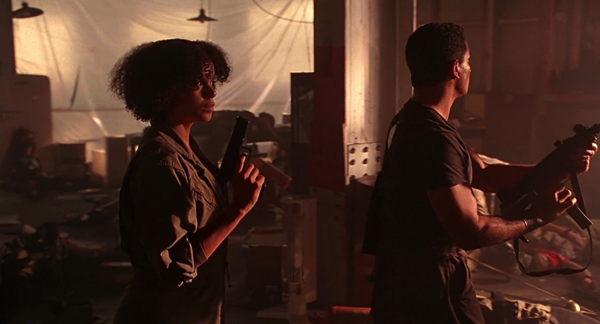 Barb Wire (1996) HD screenshot 8711