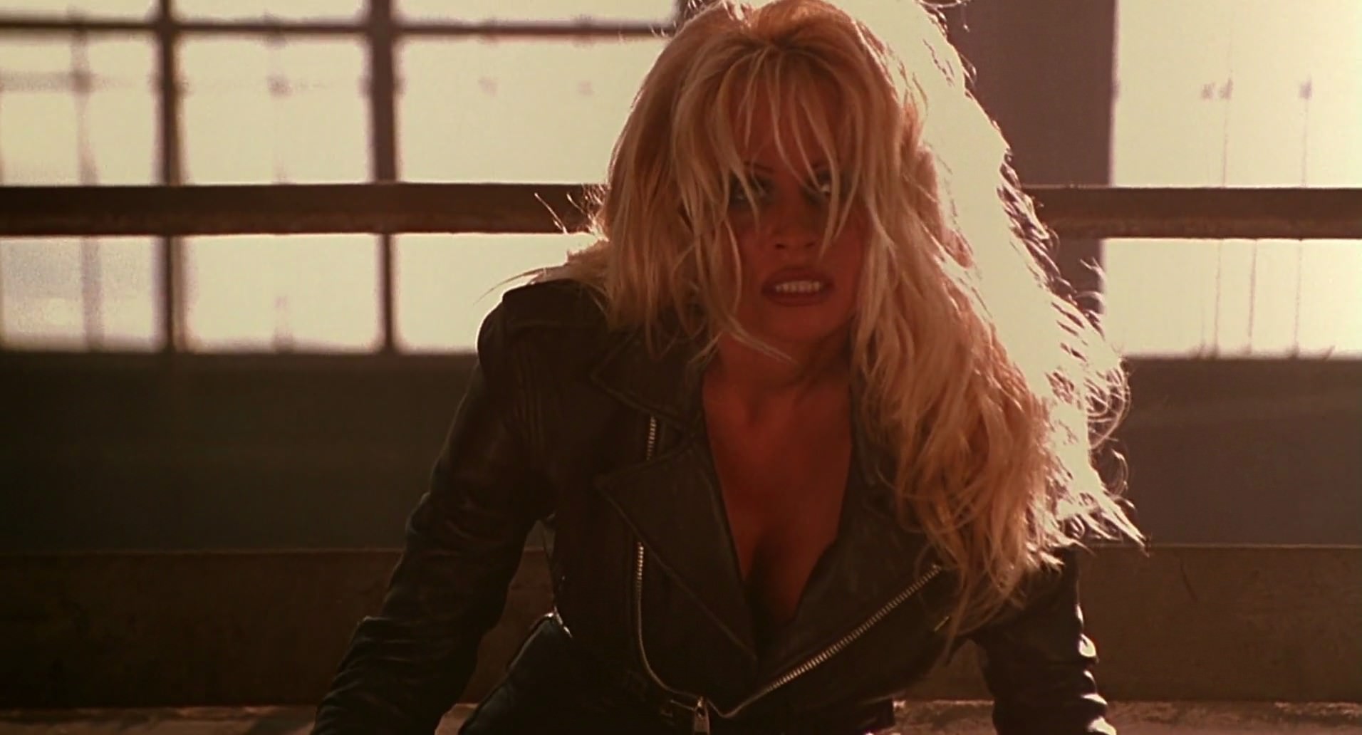 Barb Wire (1996) screencap 8739