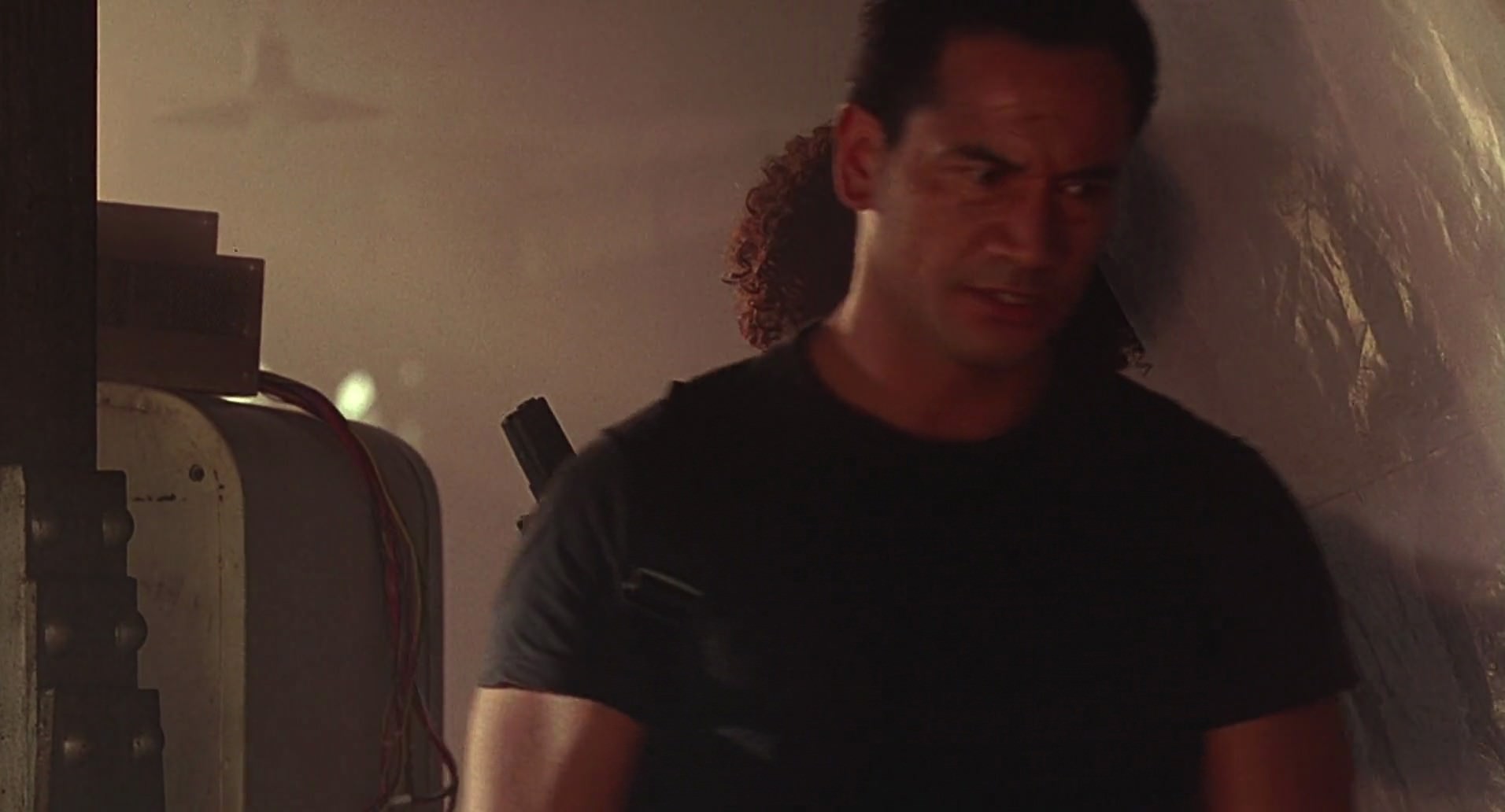 Barb Wire (1996) screencap 8757