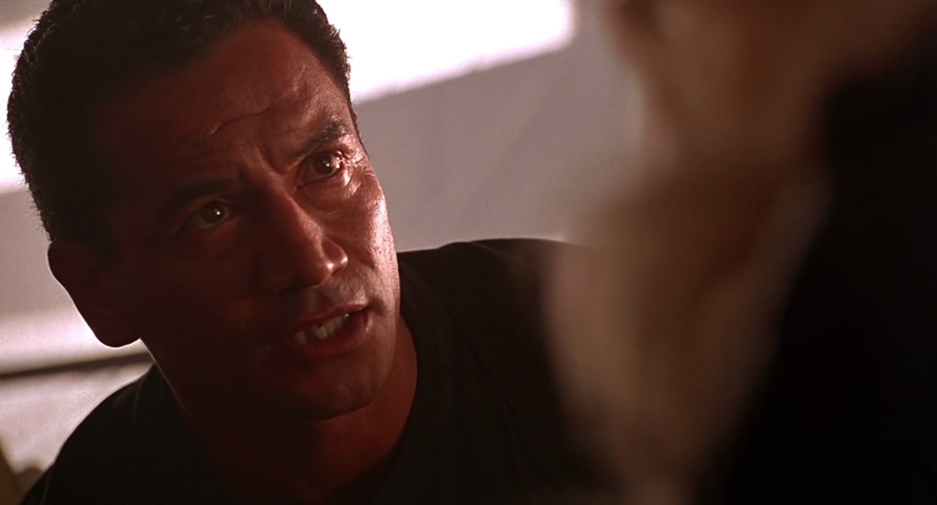 Barb Wire (1996) HD screenshot 8798