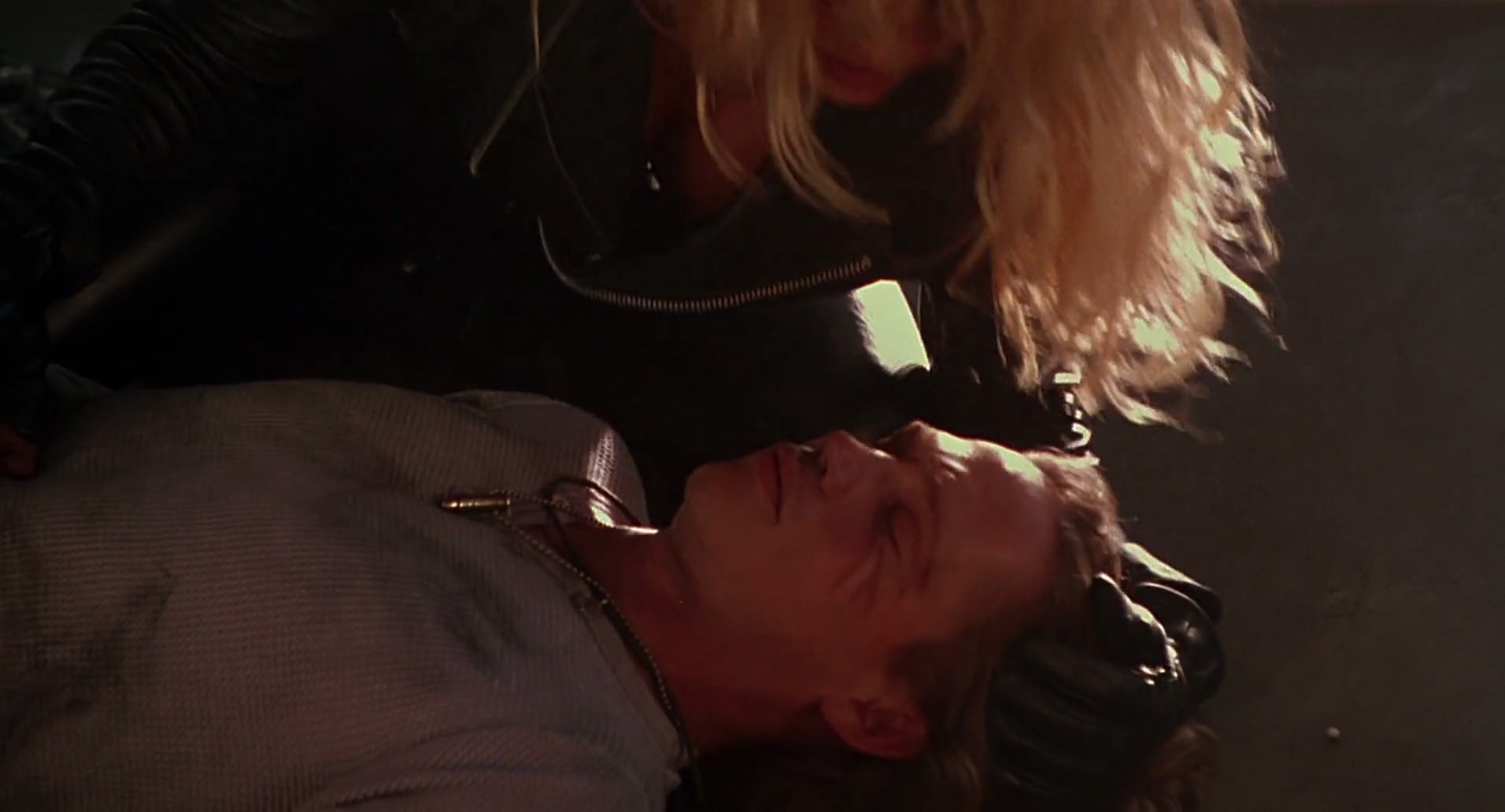 Barb Wire (1996) HD screenshot 8828