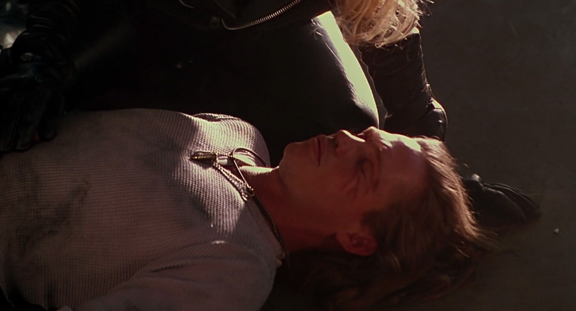Barb Wire (1996) HD screenshot 8831