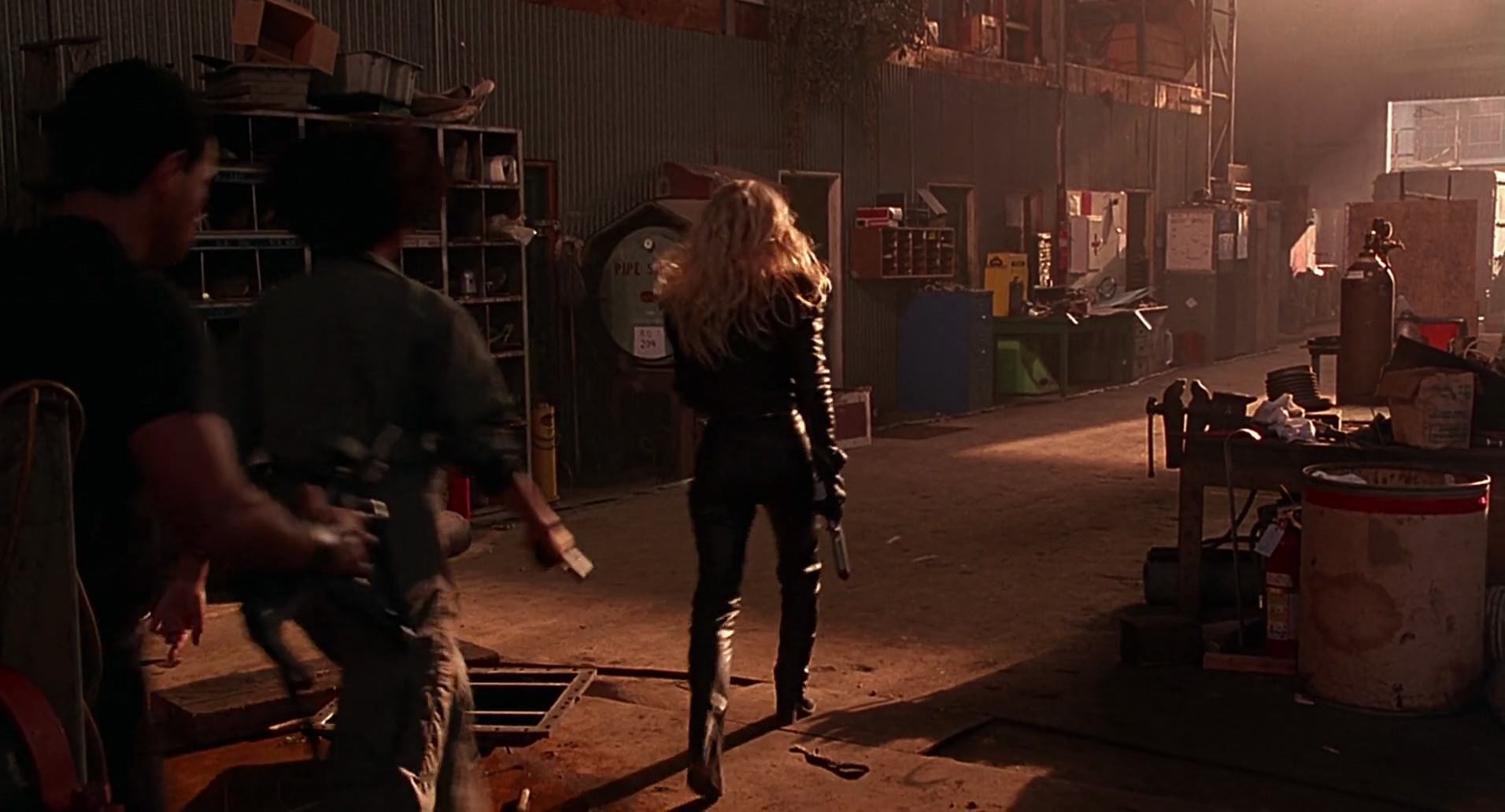 Barb Wire (1996) screencap 8853
