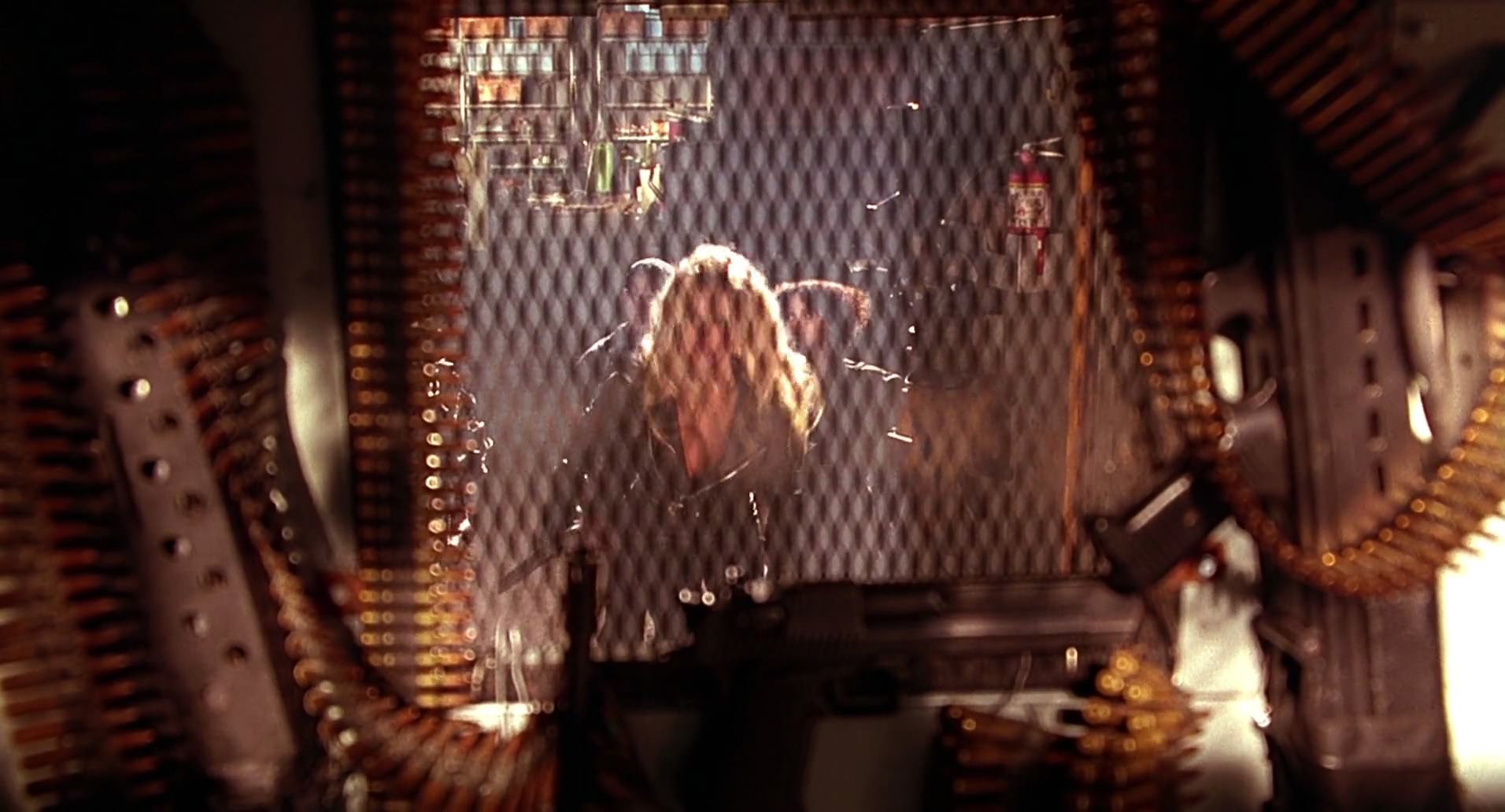 Barb Wire (1996) HD screenshot 8873