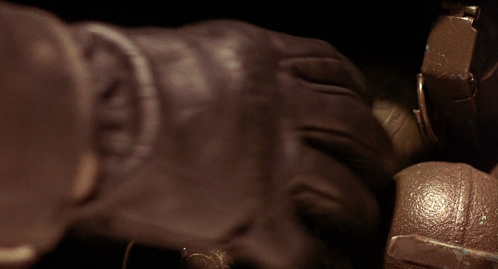 Barb Wire (1996) HD screenshot 8888