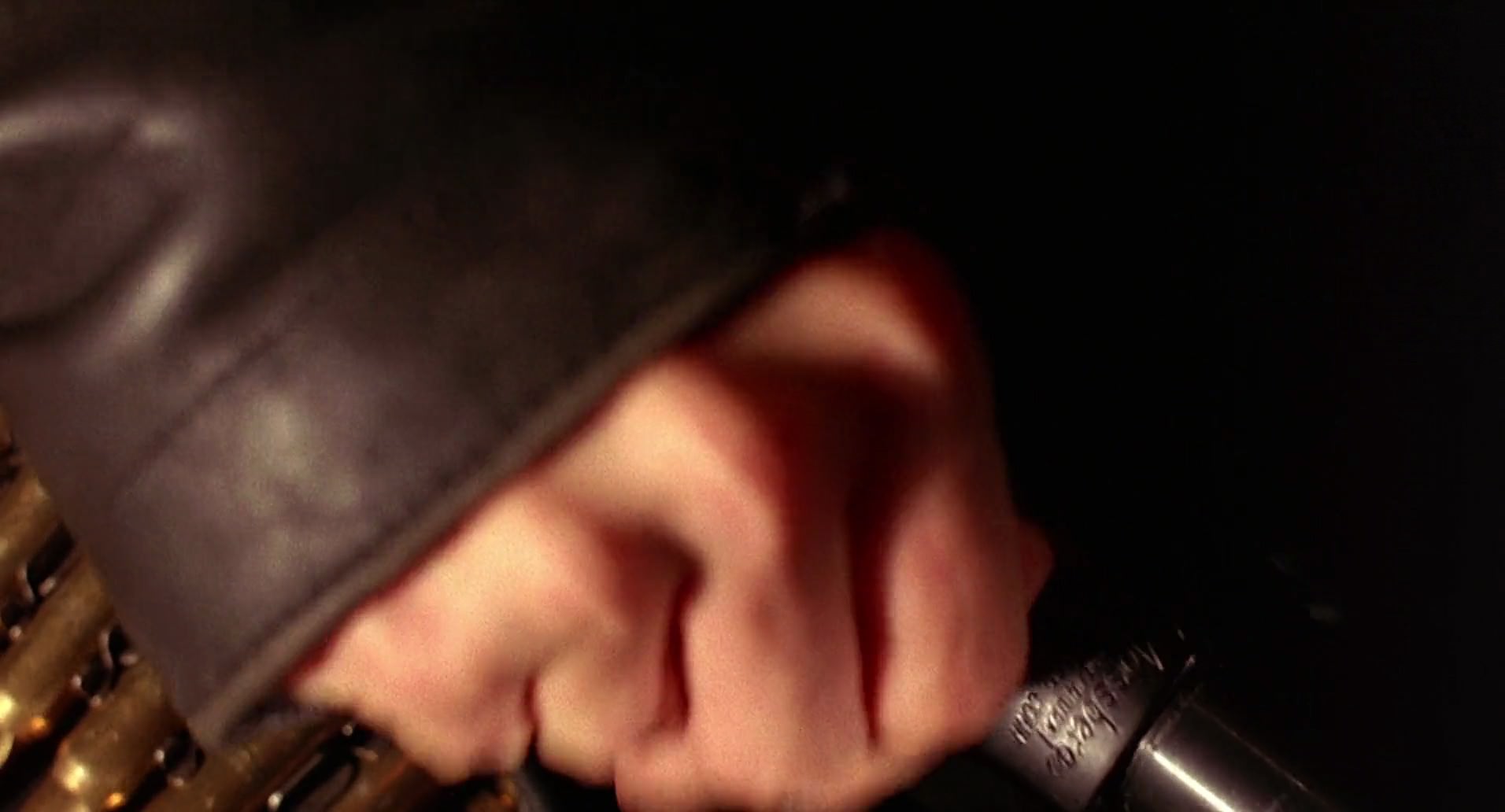 Barb Wire (1996) screencap 8895