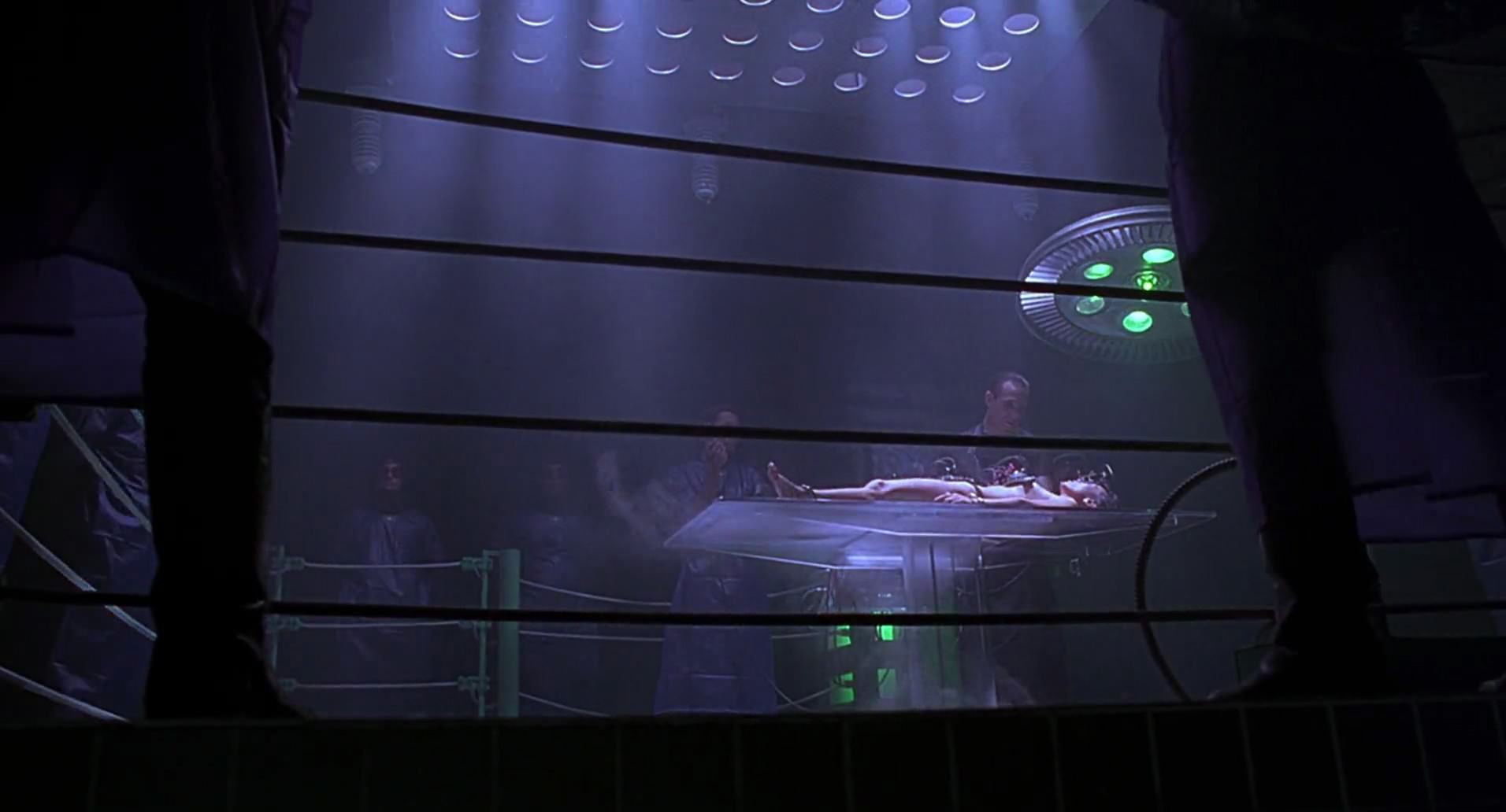 Barb Wire (1996) HD screenshot 890