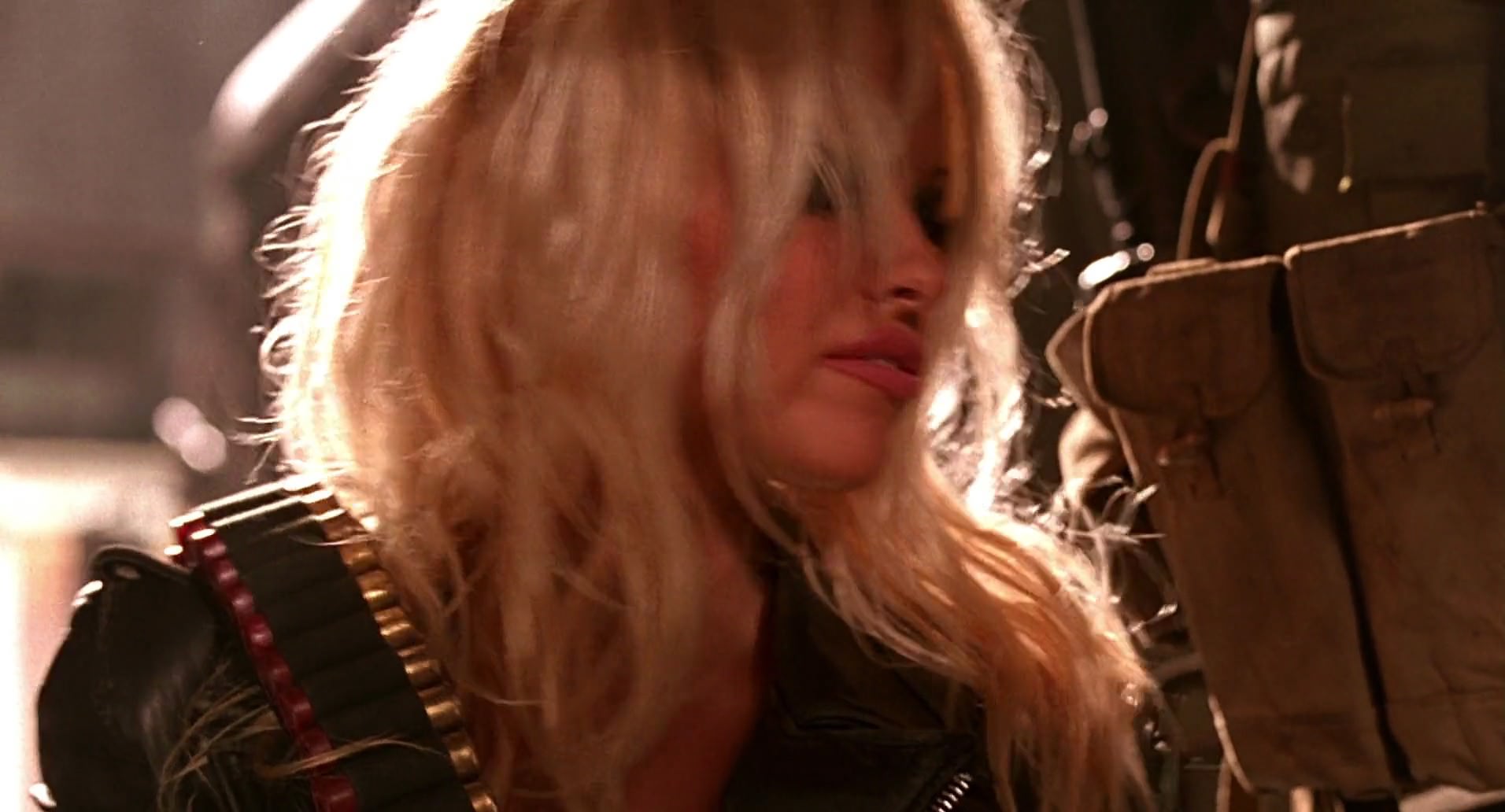 Barb Wire (1996) HD screenshot 8909