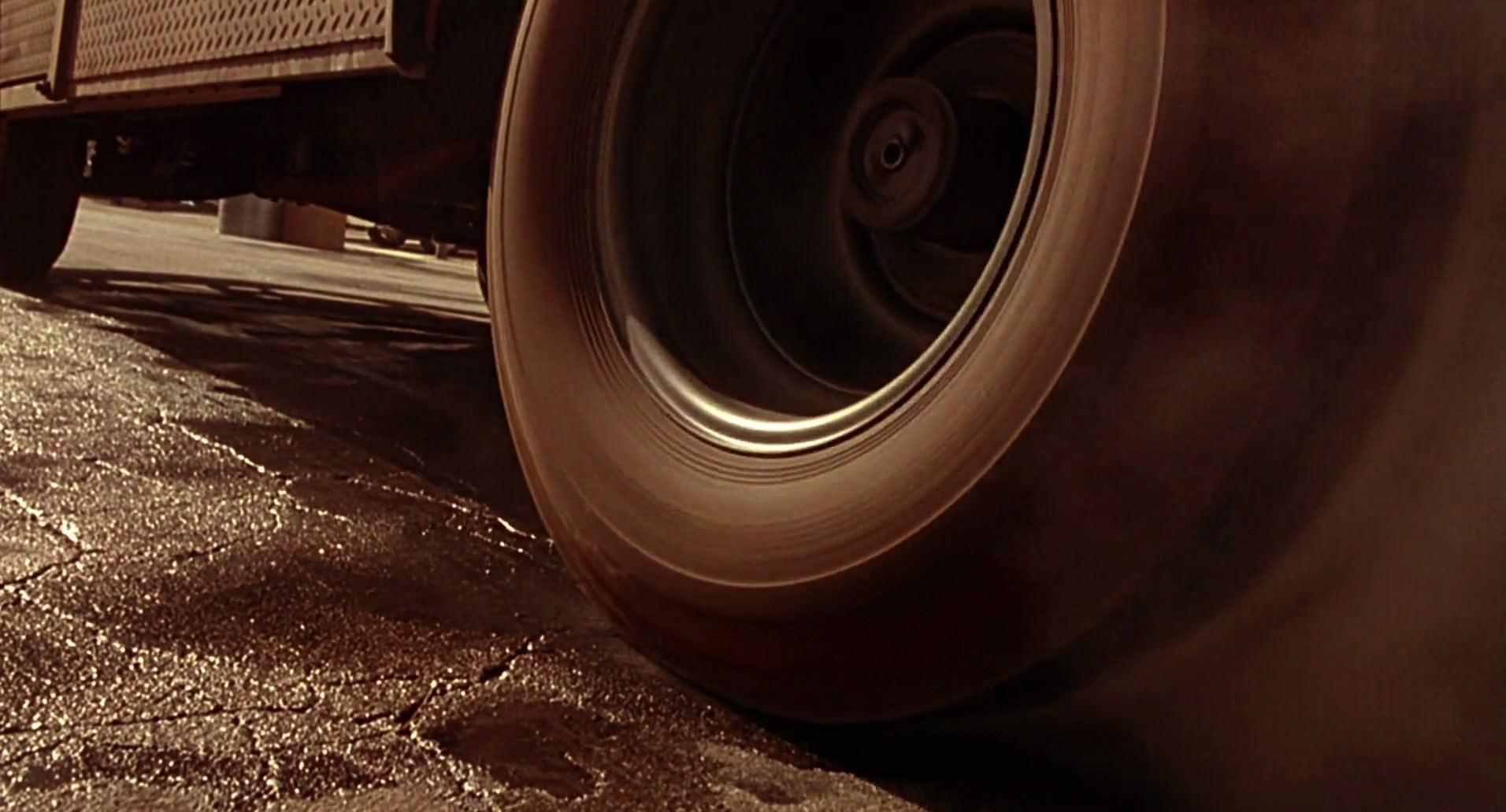 Barb Wire (1996) screencap 8964