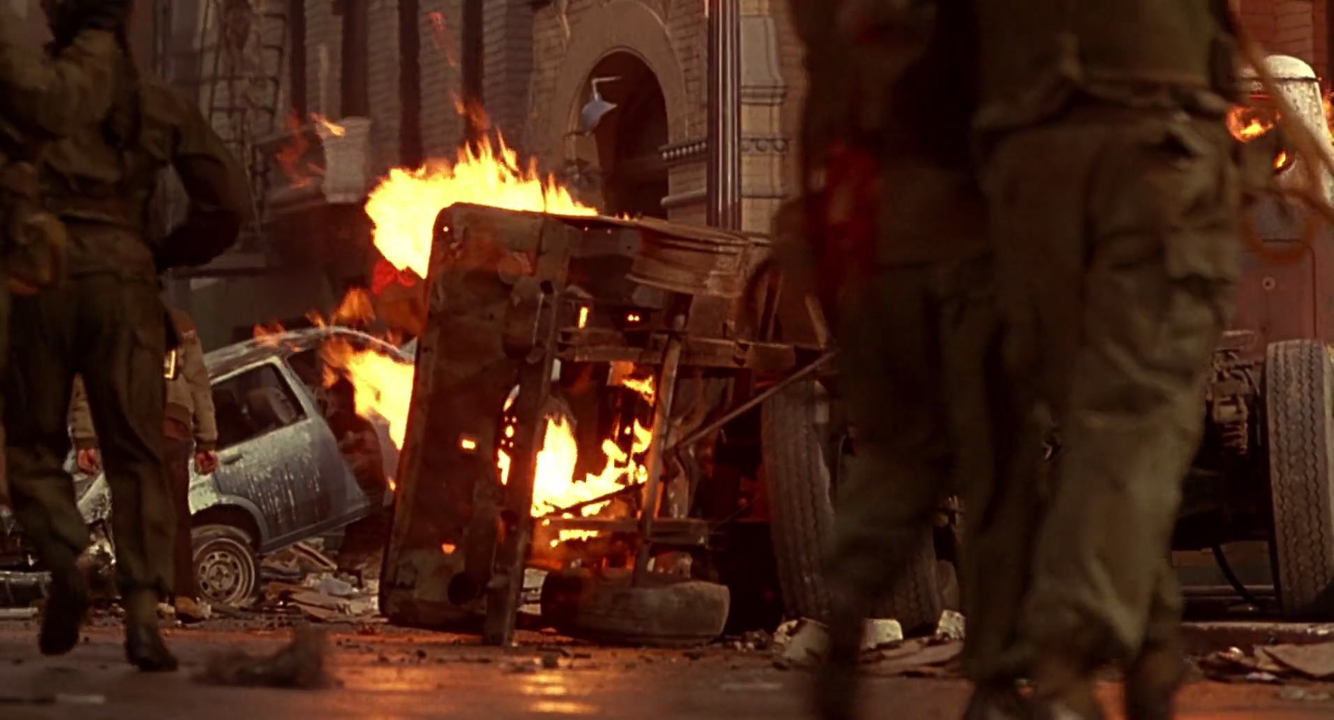 Barb Wire (1996) HD screenshot 8972