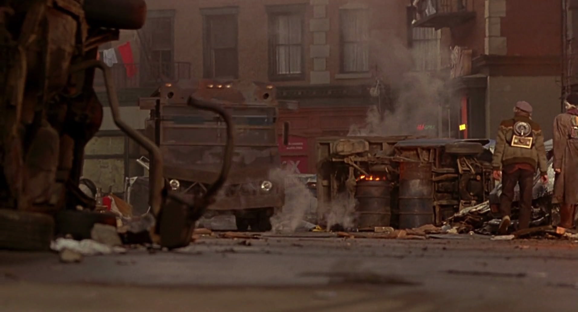 Barb Wire (1996) HD screenshot 8987